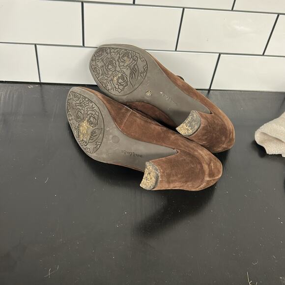 Nurture Madge Mary Jane Pumps 8.5 Brown Suede Leather Heeled Elastic Knot Strap - Picture 7 of 9